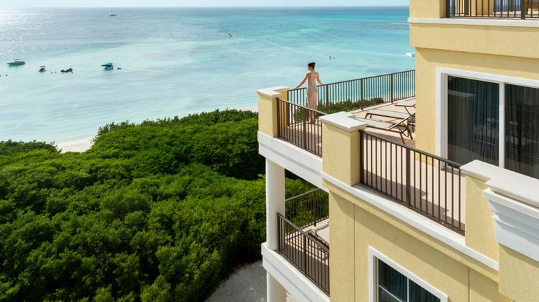 <b>The Ritz-Carlton, Aruba Suite</b>. Images powered by <a href="https://www.leonardoworldwide.com/" title="Leonardo Worldwide" target="_blank">Leonardo</a>.