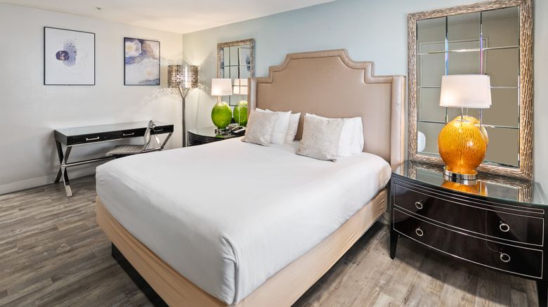 <b>Art Hotel Laguna Beach Room</b>. Images powered by <a href="https://www.leonardoworldwide.com/" title="Leonardo Worldwide" target="_blank">Leonardo</a>.