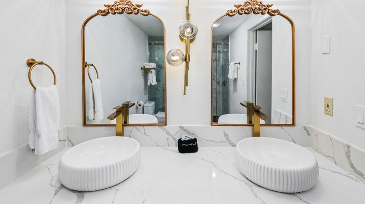 Art Hotel Laguna Beach Room