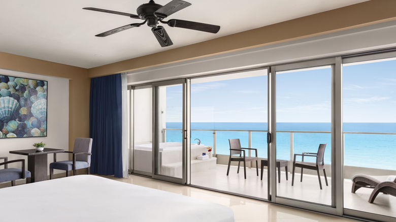 <b>Seadust Cancun Family Resort Suite</b>. Images powered by <a href="https://www.leonardoworldwide.com/" title="Leonardo Worldwide" target="_blank">Leonardo</a>.