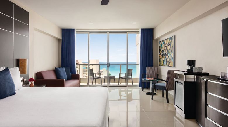 <b>Seadust Cancun Family Resort Room</b>. Images powered by <a href="https://www.leonardoworldwide.com/" title="Leonardo Worldwide" target="_blank">Leonardo</a>.