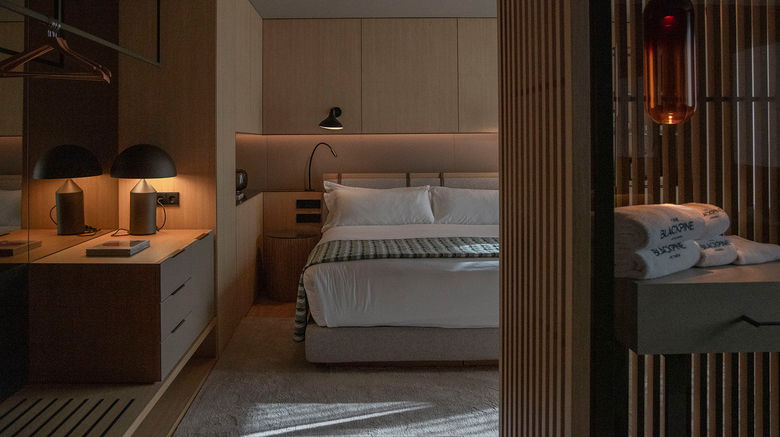 <b>The Blackpine Room</b>. Images powered by <a href="https://www.leonardoworldwide.com/" title="Leonardo Worldwide" target="_blank">Leonardo</a>.