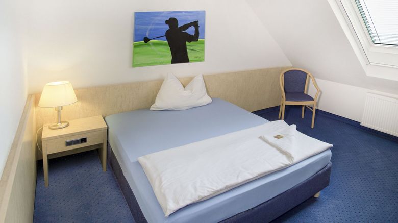 <b>Fairway Hotel Room</b>. Images powered by <a href="https://www.leonardoworldwide.com/" title="Leonardo Worldwide" target="_blank">Leonardo</a>.