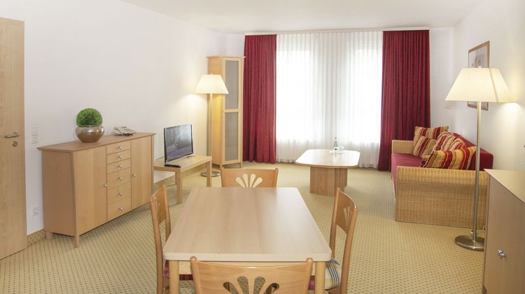 Fairway Hotel Room