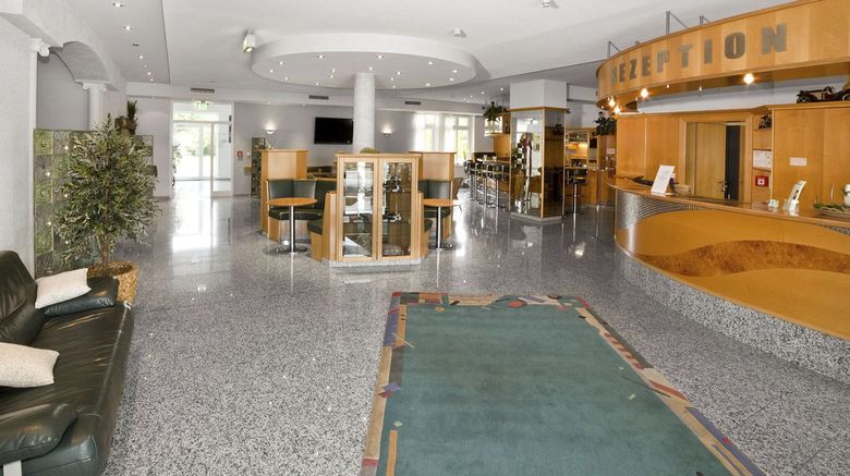 <b>Fairway Hotel Lobby</b>. Images powered by <a href="https://www.leonardoworldwide.com/" title="Leonardo Worldwide" target="_blank">Leonardo</a>.