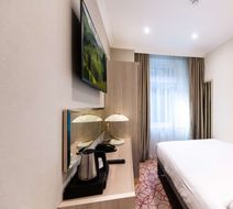 Blandford Hotel Room