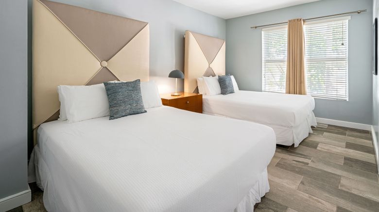 <b>La Flora Hotel South Beach Room</b>. Images powered by <a href="https://www.leonardoworldwide.com/" title="Leonardo Worldwide" target="_blank">Leonardo</a>.