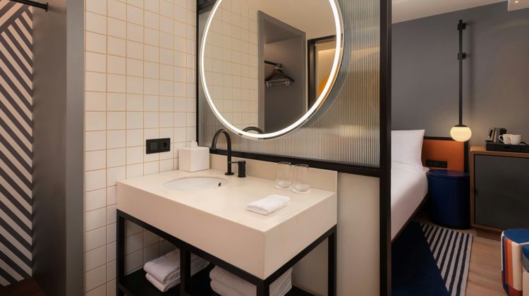 Aloft Madrid Gran Via Room