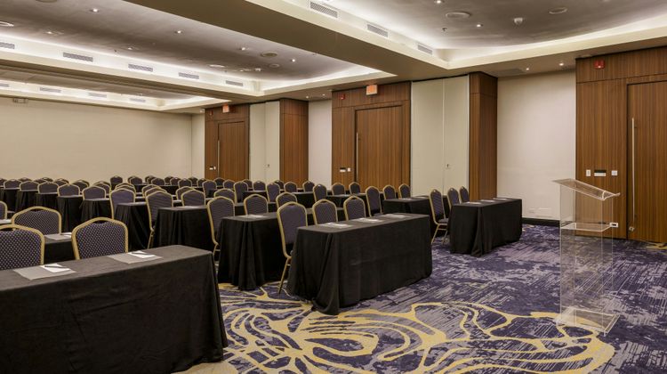 Courtyard Panama Multiplaza Mall Meeting