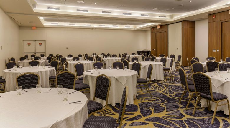 <b>Courtyard Panama Multiplaza Mall Meeting</b>. Images powered by <a href="https://www.leonardoworldwide.com/" title="Leonardo Worldwide" target="_blank">Leonardo</a>.