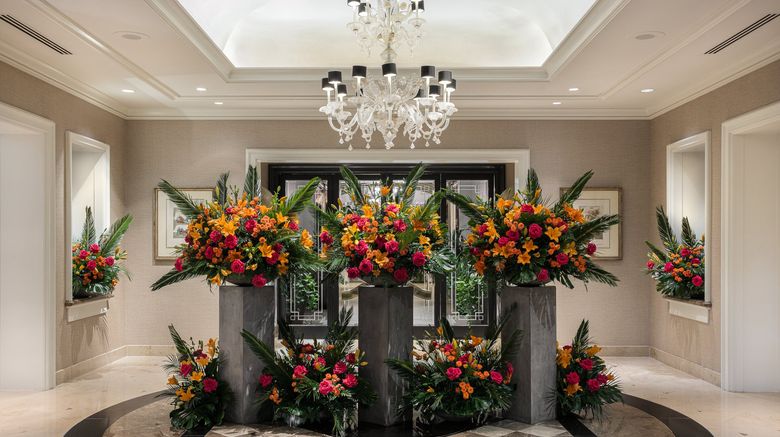 <b>Four Seasons Los Angeles - Beverly Hills Lobby</b>. Images powered by <a href="https://www.leonardoworldwide.com/" title="Leonardo Worldwide" target="_blank">Leonardo</a>.
