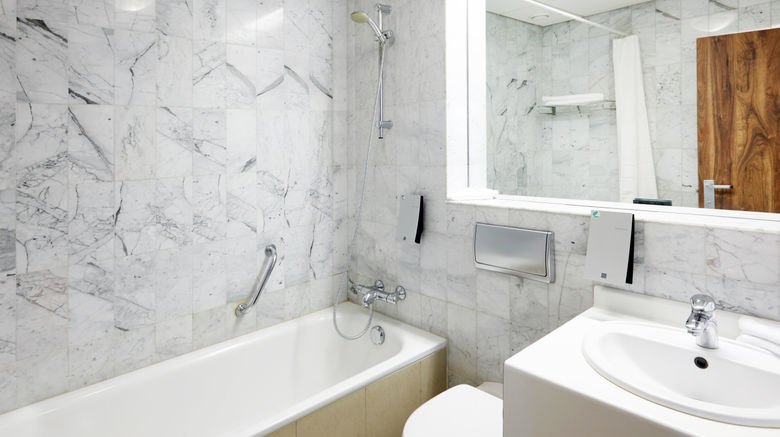 <b>Grand Hotel Reykjavik Room</b>. Images powered by <a href="https://www.leonardoworldwide.com/" title="Leonardo Worldwide" target="_blank">Leonardo</a>.