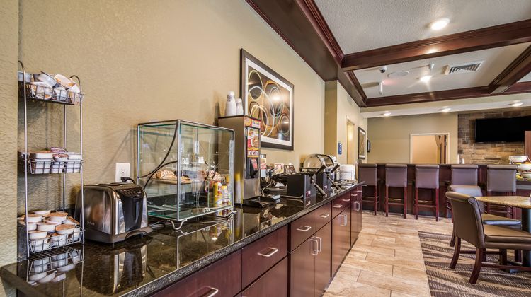 Cobblestone Hotel & Suites Restaurant