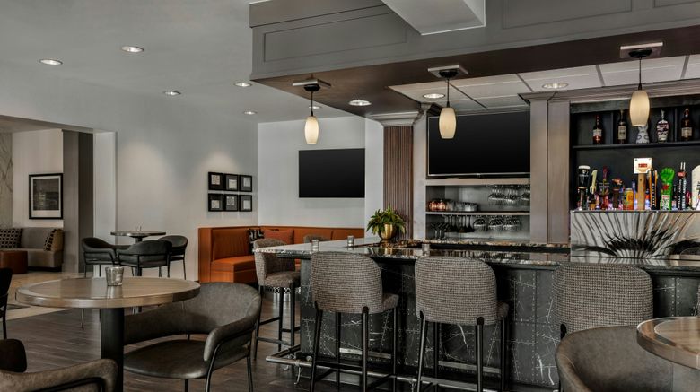 <b>Marriott Chicago Midway Restaurant</b>. Images powered by <a href="https://www.leonardoworldwide.com/" title="Leonardo Worldwide" target="_blank">Leonardo</a>.