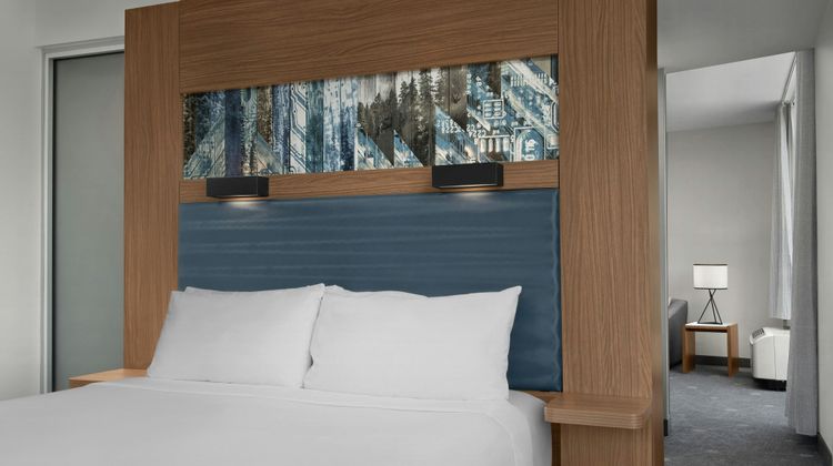 Aloft Hillsboro-Beaverton Suite