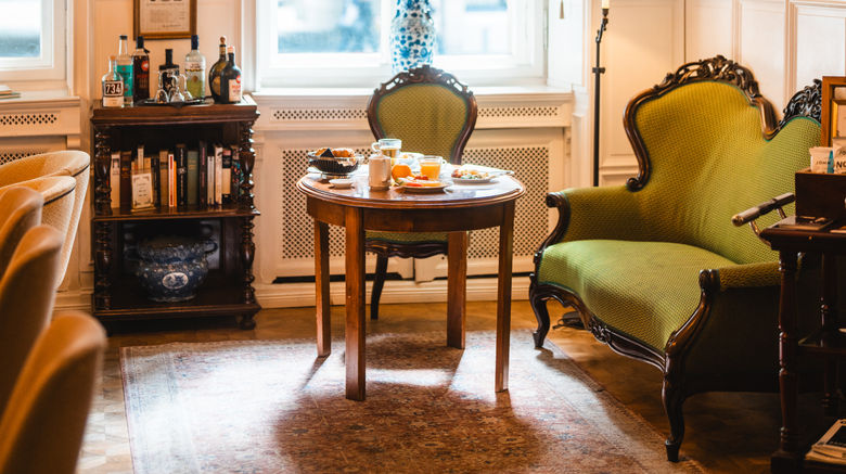 <b>Henri Metropolitan House Berlin Lobby</b>. Images powered by <a href="https://www.leonardoworldwide.com/" title="Leonardo Worldwide" target="_blank">Leonardo</a>.