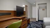 Fairfield Inn & Suites Emporia I-95 Room