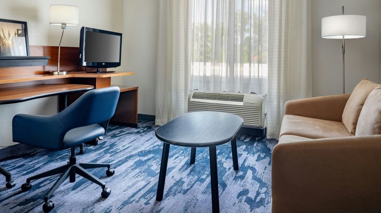 Fairfield Inn & Suites Towanda Suite