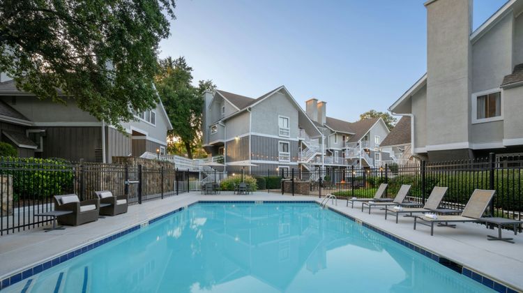 Residence Inn Atlanta Cumberland/Galleri Pool
