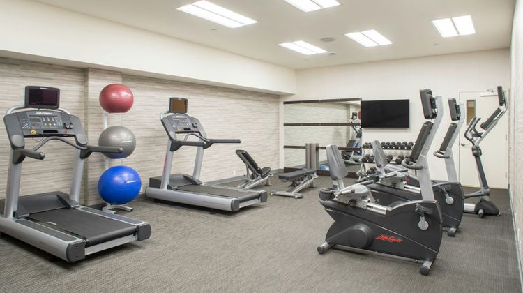 Courtyard New York Queens/Fresh Meadows Health Club
