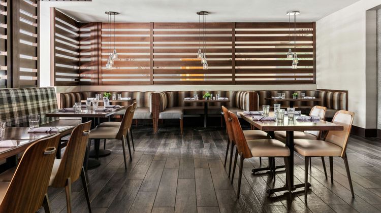 Delta Hotels by Marriott Burlington Restaurant