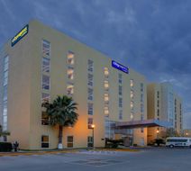 City Express by Marriott Durango Exterior
