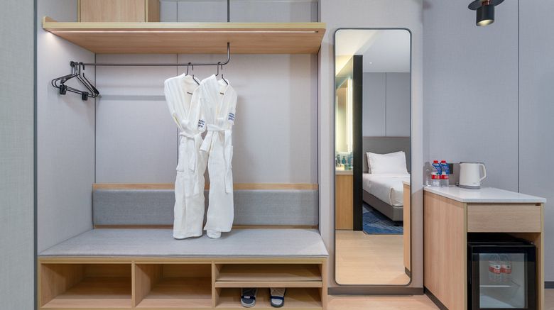 <b>Holiday Inn Exp Sanhe Room</b>. Images powered by <a href="https://www.leonardoworldwide.com/" title="Leonardo Worldwide" target="_blank">Leonardo</a>.