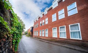 Wellington Apartments