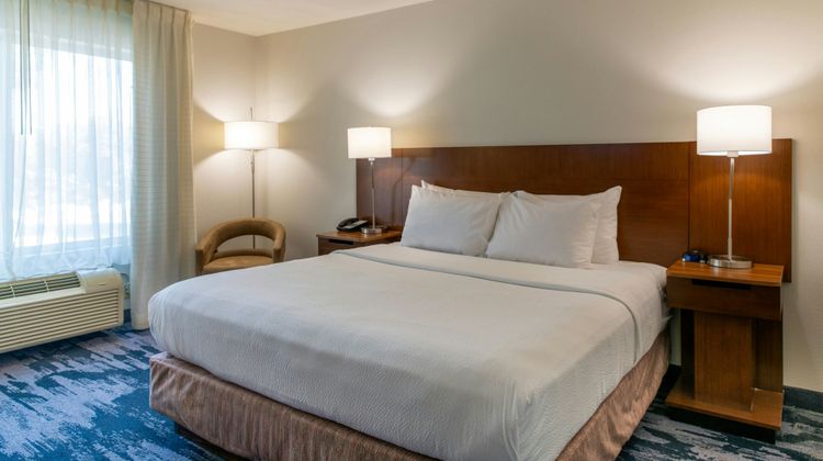 Fairfield Inn by Marriott Room
