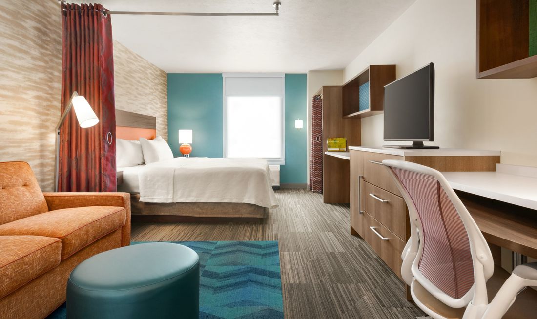Home2 Suites Madison East Room