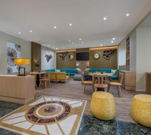 Casual Kubic Athens Lobby