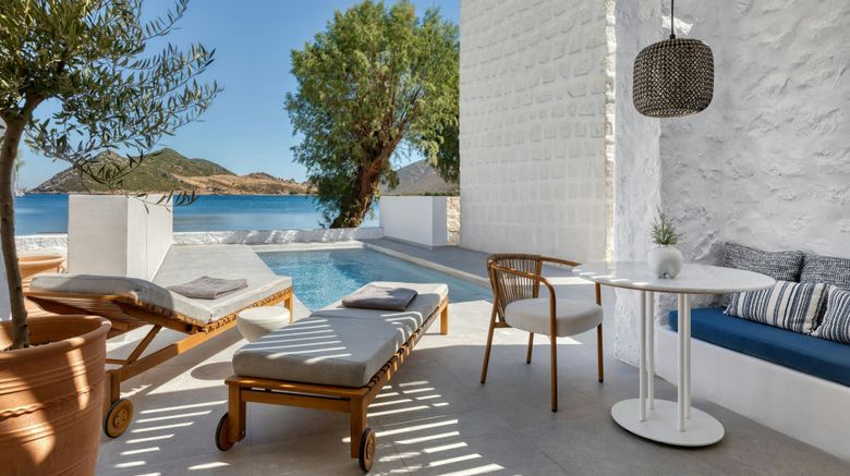 <b>Patmos Aktis Suites & Spa Pool</b>. Images powered by <a href="https://www.leonardoworldwide.com/" title="Leonardo Worldwide" target="_blank">Leonardo</a>.