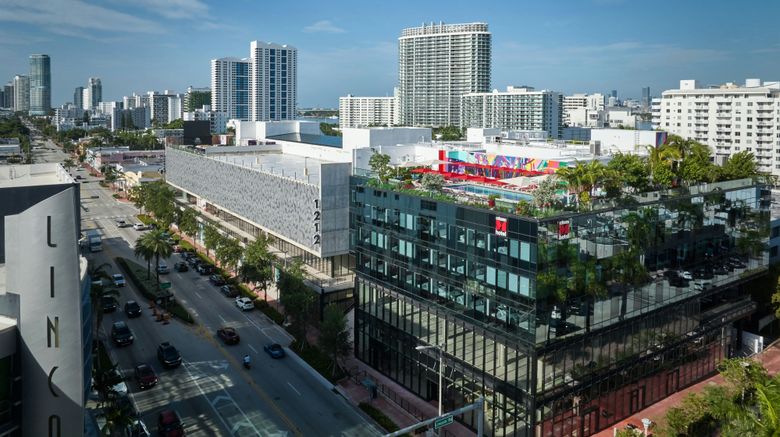 citizenM Miami South Beach Exterior. Images powered by <a href="https://www.leonardoworldwide.com" target="_blank" rel="noopener">Leonardo</a>.