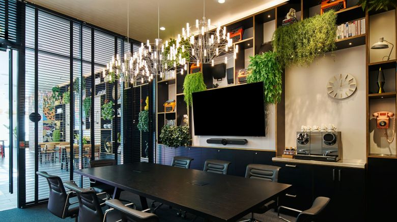 <b>citizenM Miami South Beach Meeting</b>. Images powered by <a href="https://www.leonardoworldwide.com/" title="Leonardo Worldwide" target="_blank">Leonardo</a>.