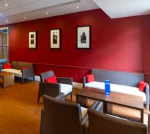 Holiday Inn Express Droitwich Spa Exterior