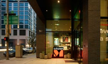 citizenM Los Angeles Downtown
