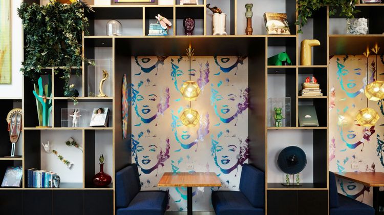 citizenM Los Angeles Downtown Lobby