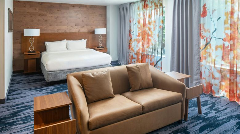 <b>Fairfield Inn & Suites Savannah Midtown Suite</b>. Images powered by <a href="https://www.leonardoworldwide.com/" title="Leonardo Worldwide" target="_blank">Leonardo</a>.