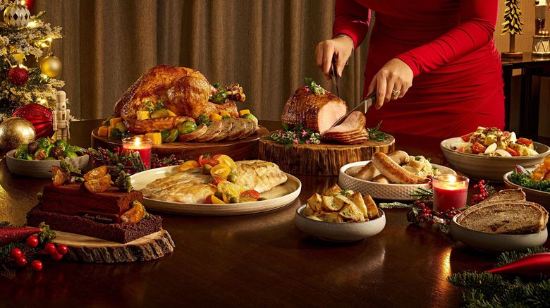 <b>Fairmont Singapore Recreation</b>. Images powered by <a href=https://www.travelagewest.com/Hotels/Singapore-Singapore/