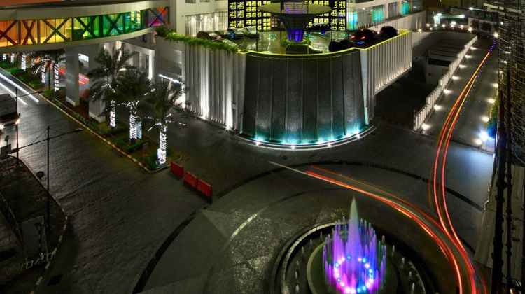 Grand Millennium Muscat Exterior