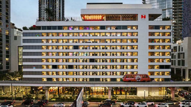 citizenM Miami Worldcenter Exterior