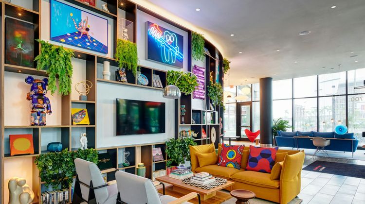 citizenM Miami Worldcenter Lobby