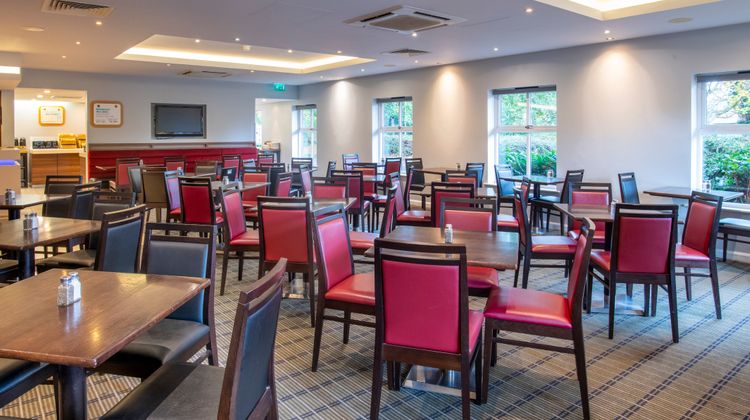 Holiday Inn Express Birmingham Oldbury Restaurant