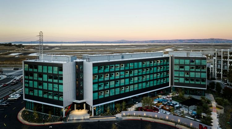citizenM Menlo Park Exterior