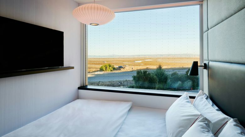 <b>citizenM Menlo Park Room</b>. Images powered by <a href="https://www.leonardoworldwide.com/" title="Leonardo Worldwide" target="_blank">Leonardo</a>.