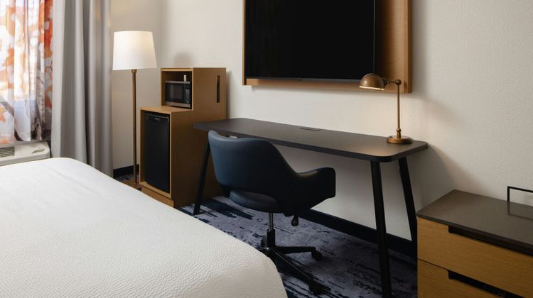 Fairfield Inn & Suites Grand Rapids Room