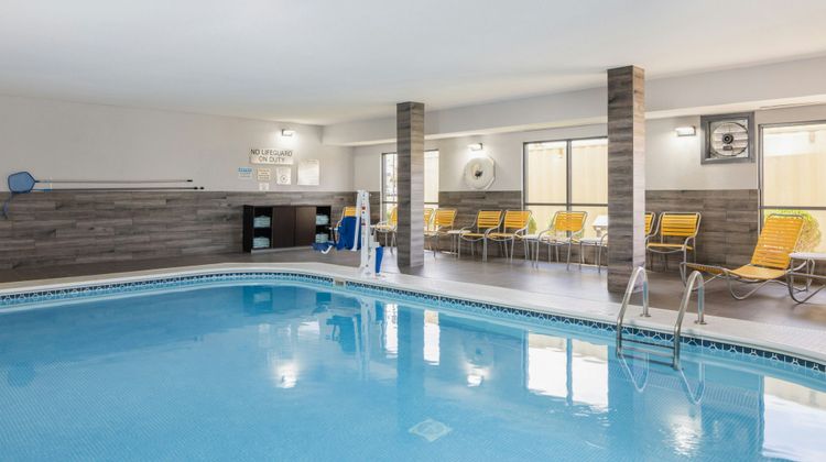 Fairfield Inn & Suites Grand Rapids Pool
