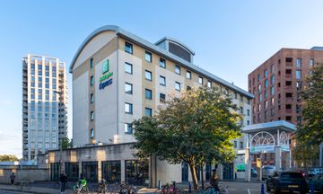 Holiday Inn Express Wandsworth
