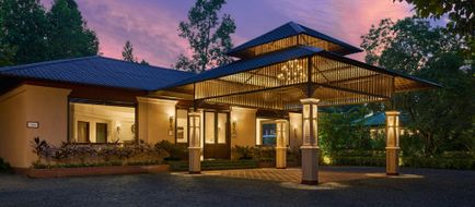 Debu's The Fern Resort & Spa Exterior