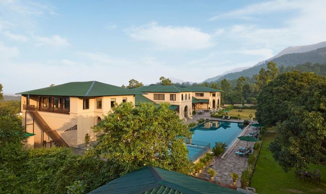 Debu's The Fern Resort & Spa Exterior